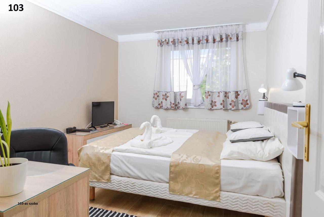Zenubia 3* Hajduszoboszlo